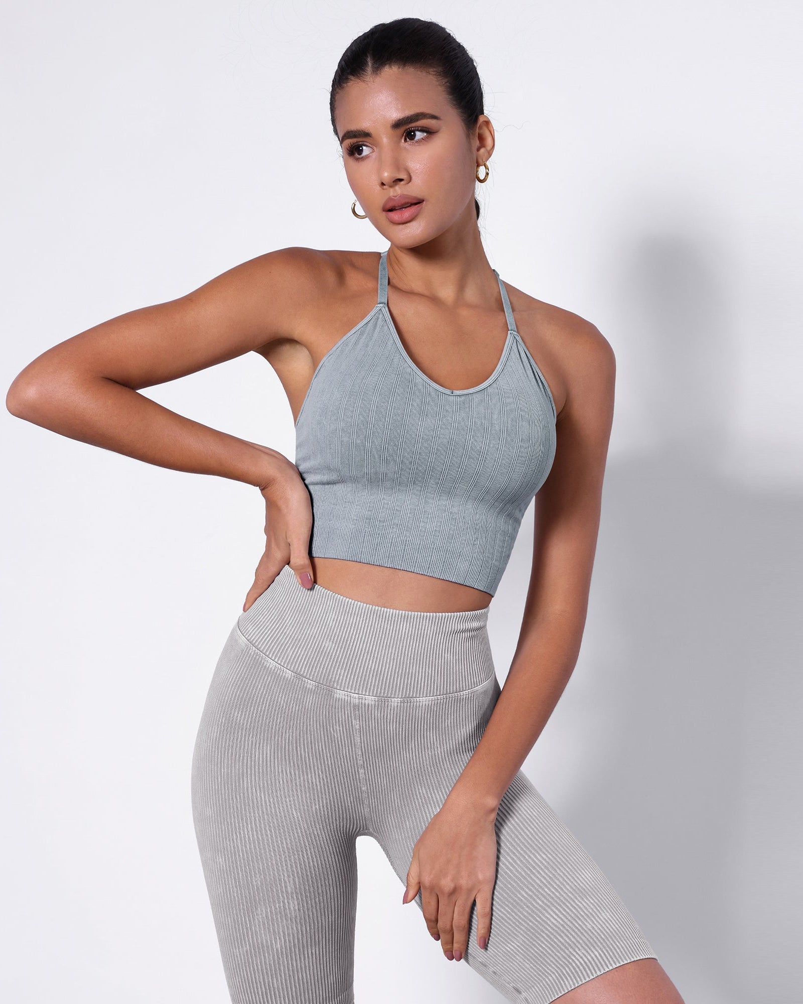 Seamless Strappy Sports Bra with Removable Pads - ododos