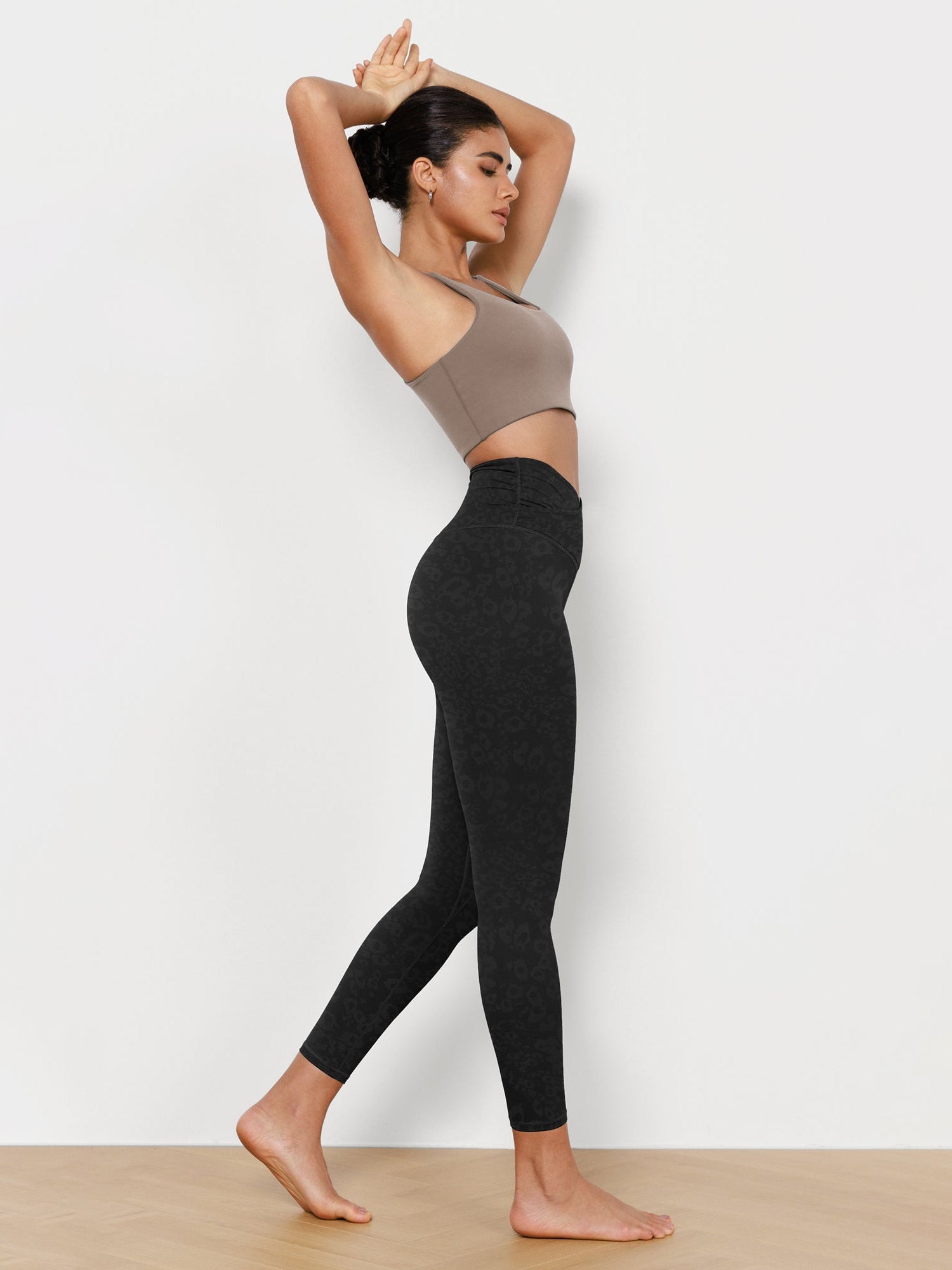 7/8 Pattern Cross Waist Running Leggings Wild Leopard Black - ododos