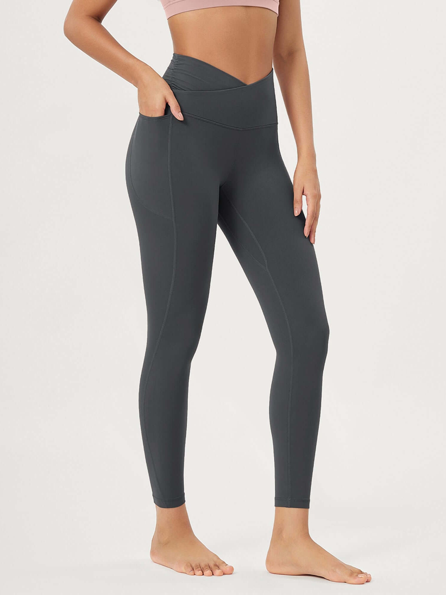 25 / 28 Gathered Crossover Lounge Yoga Leggings with Pockets 25 Inseam Charcoal - ododos
