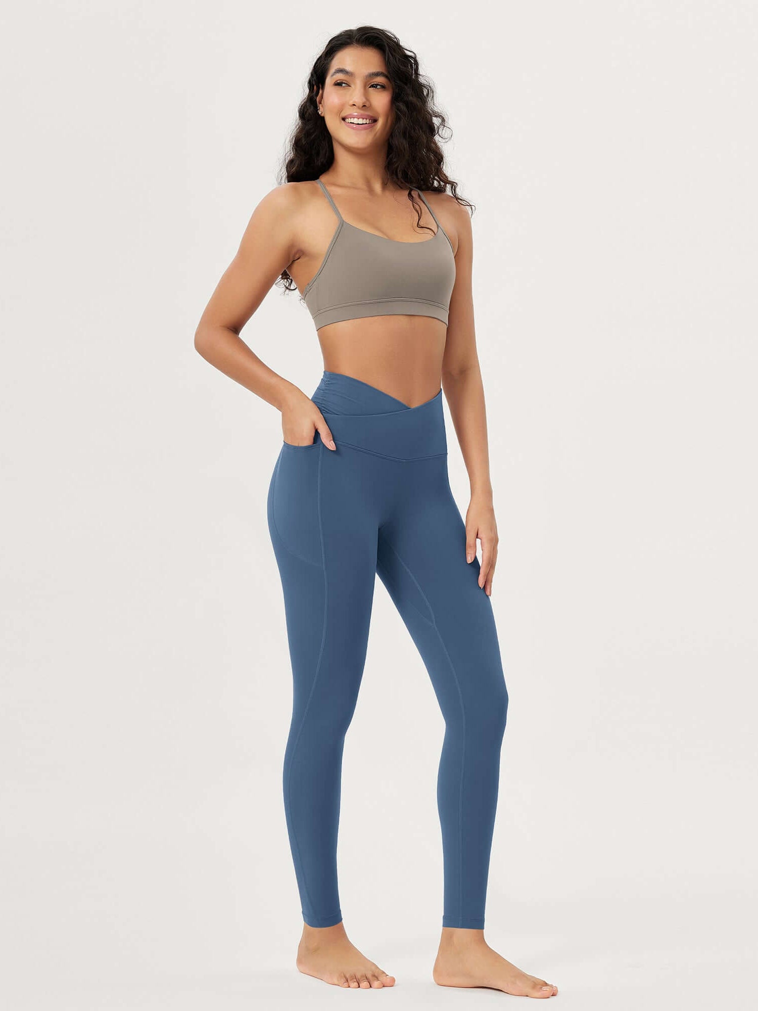 25 / 28 Gathered Crossover Lounge Yoga Leggings with Pockets - ododos
