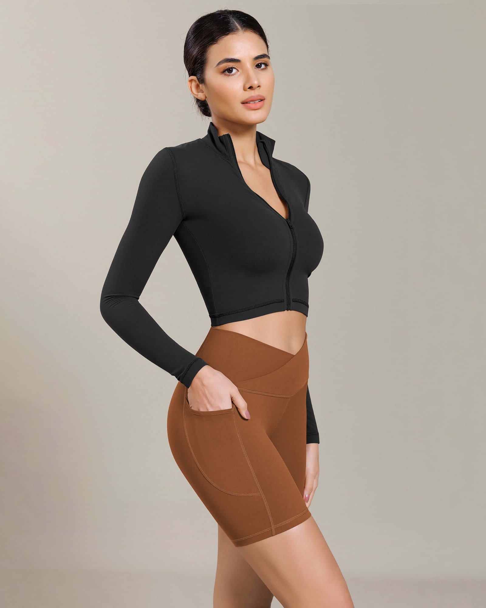 Cloud Feeling Cross Waist Yoga Shorts with Pockets Caramel - ododos