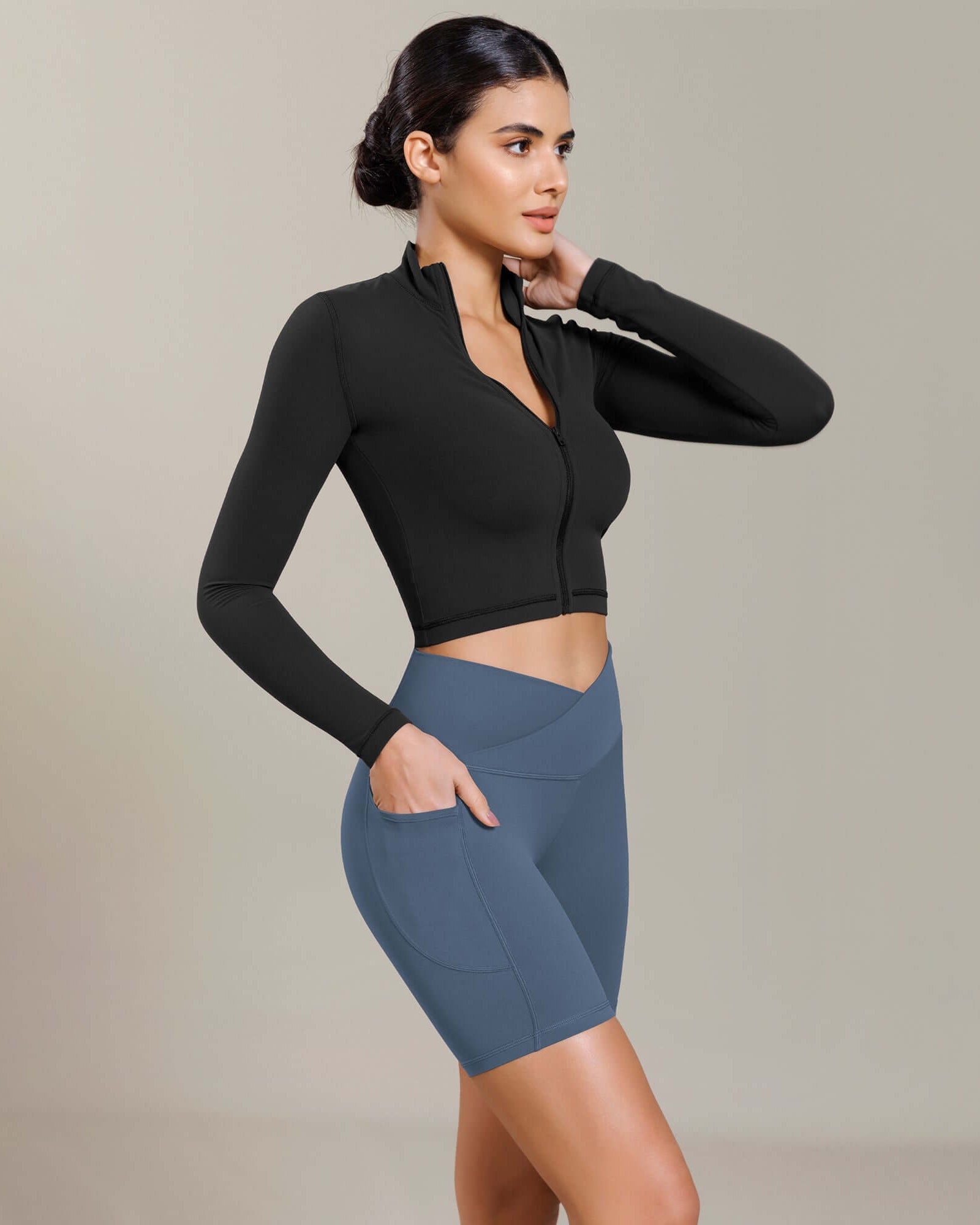 Cloud Feeling Cross Waist Yoga Shorts with Pockets - ododos