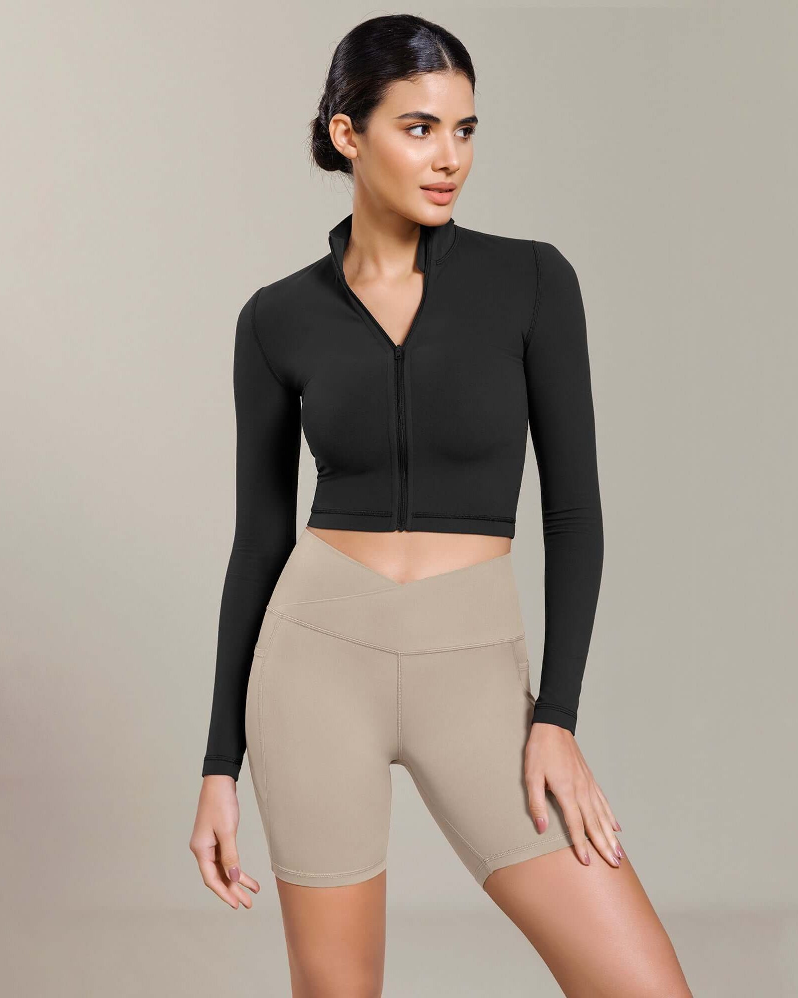 Cloud Feeling Cross Waist Yoga Shorts with Pockets Shaker Beige - ododos