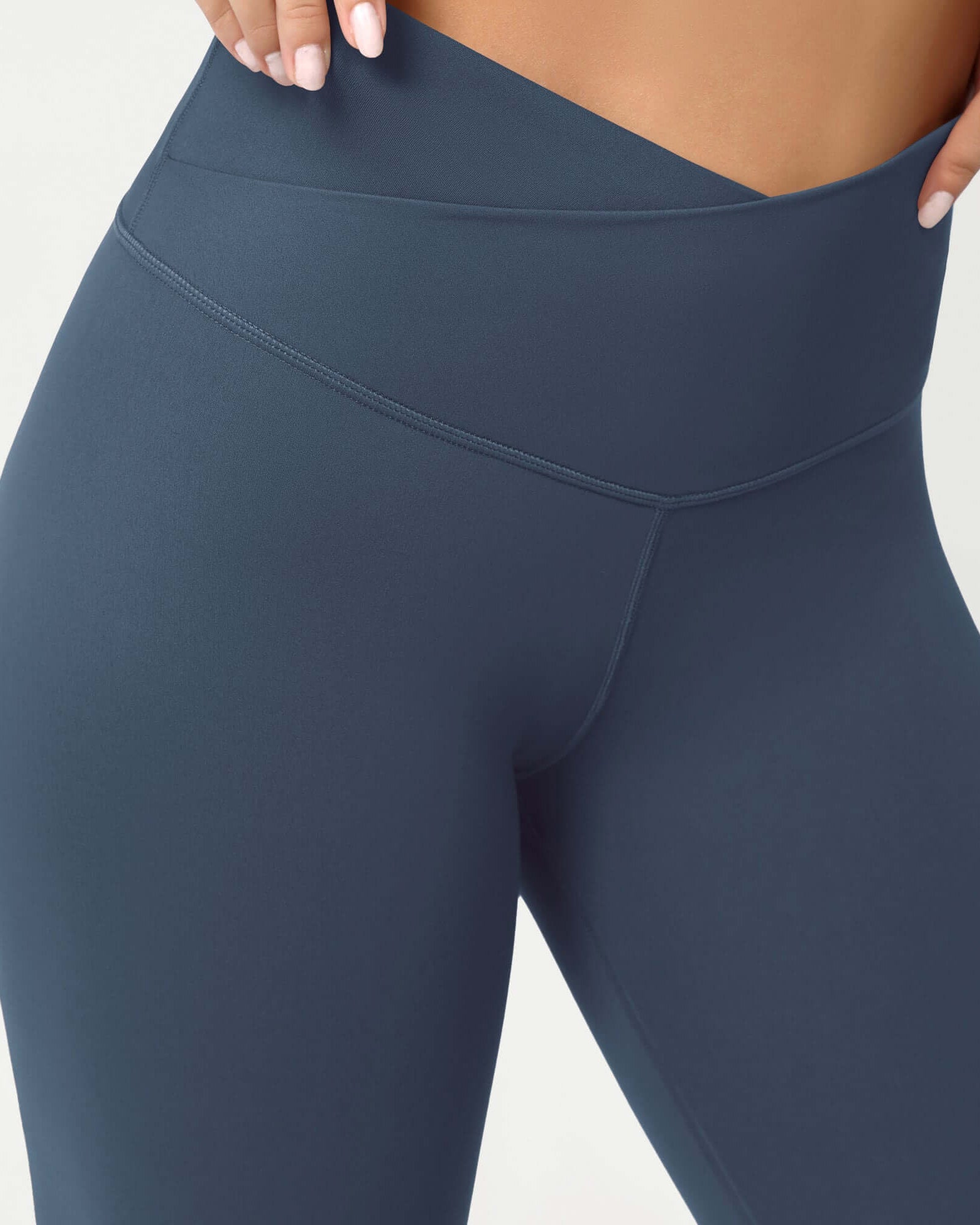 Cloud Feeling 8 Crossover Yoga Shorts - ododos