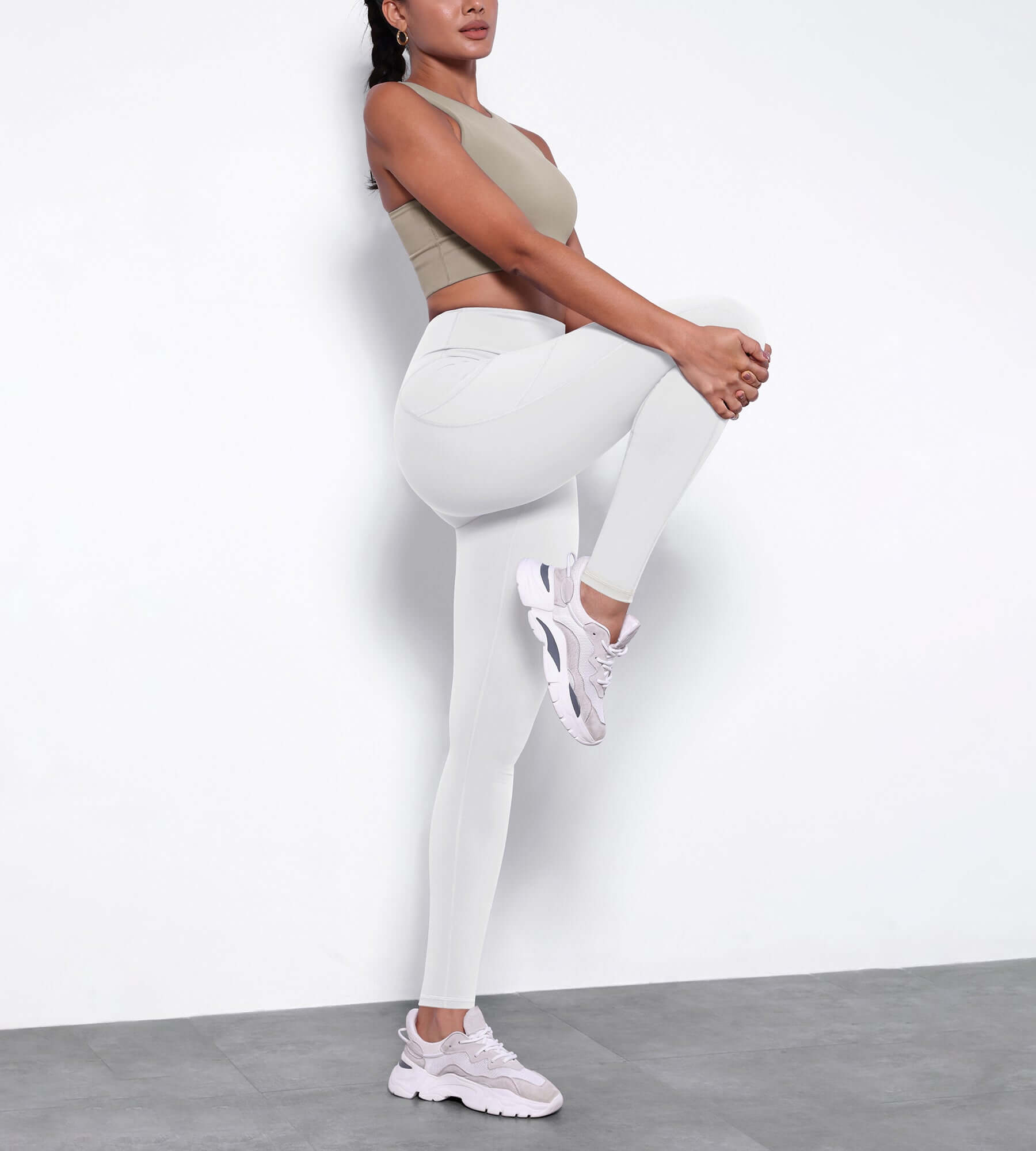 28 Fleece Lined Leggings with Pockets White - ododos