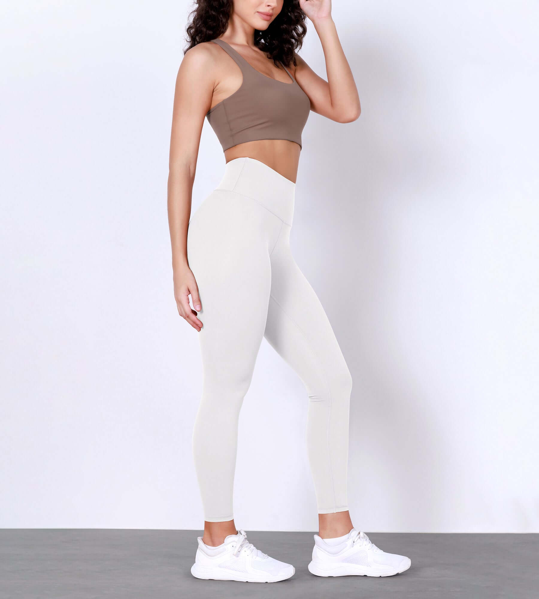 25 Body-Hugging Workout Leggings with Back Pocket White - ododos