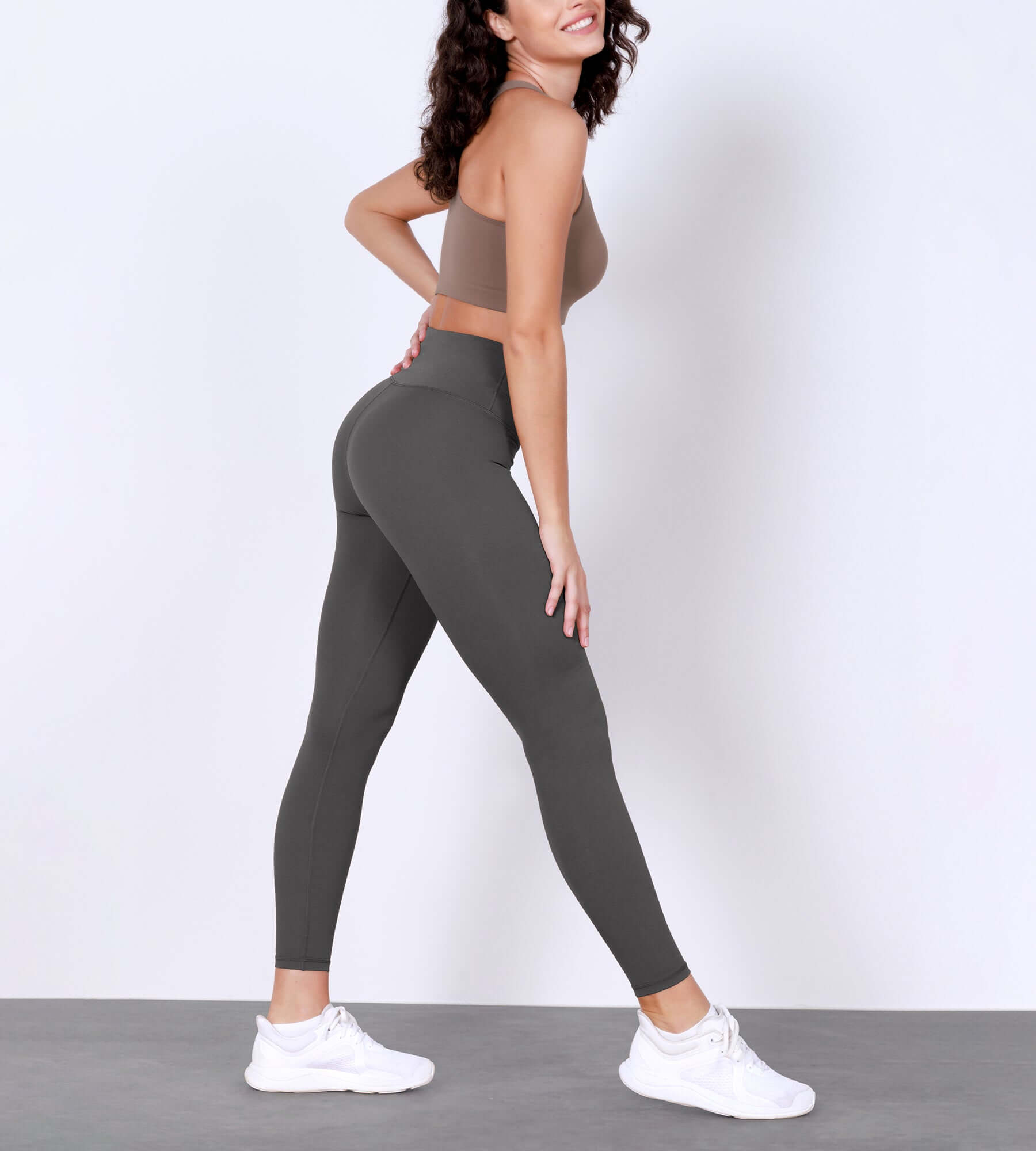 25 Body-Hugging Workout Leggings with Back Pocket - ododos