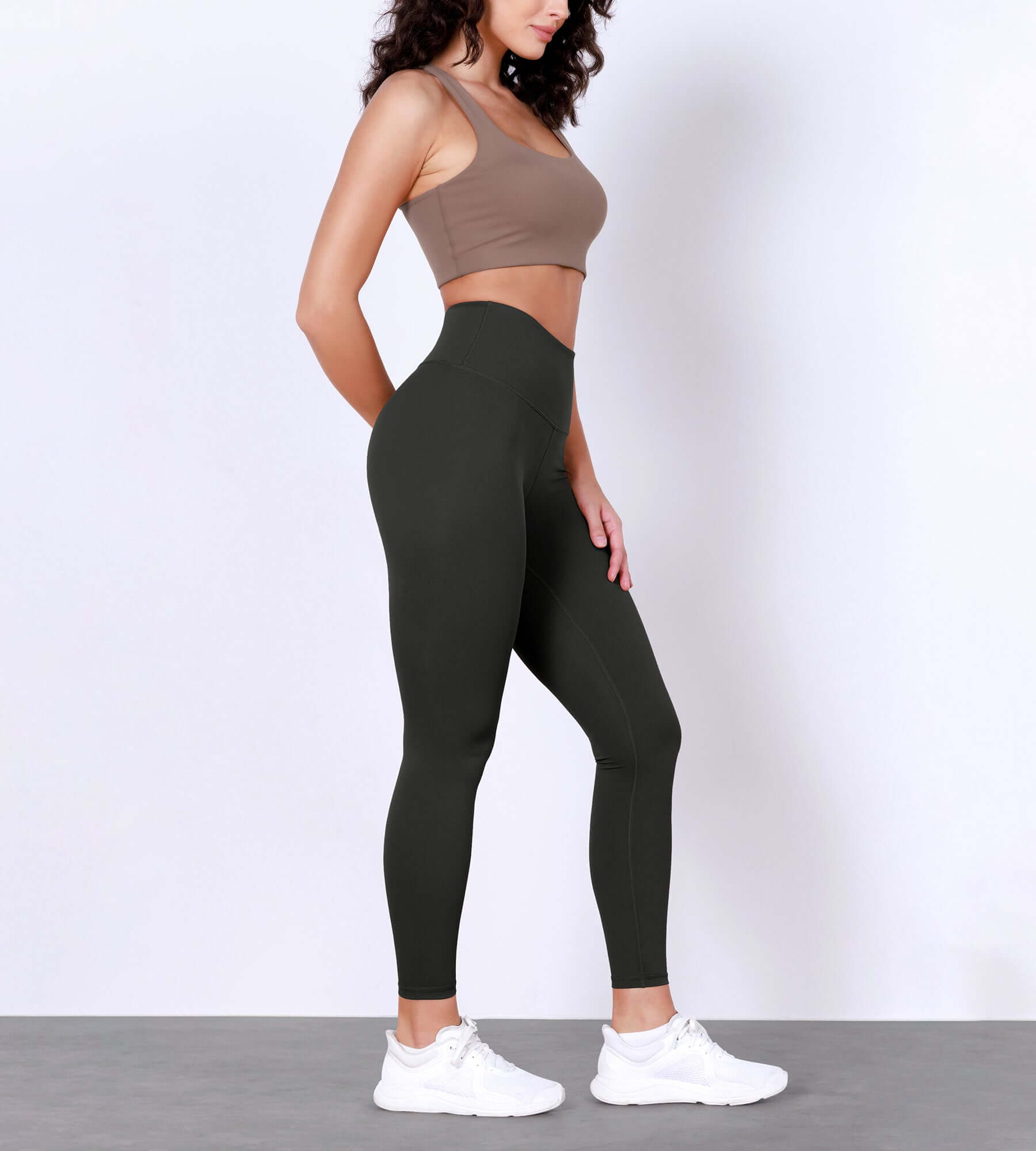 25 Body-Hugging Workout Leggings with Back Pocket Onyx Black - ododos