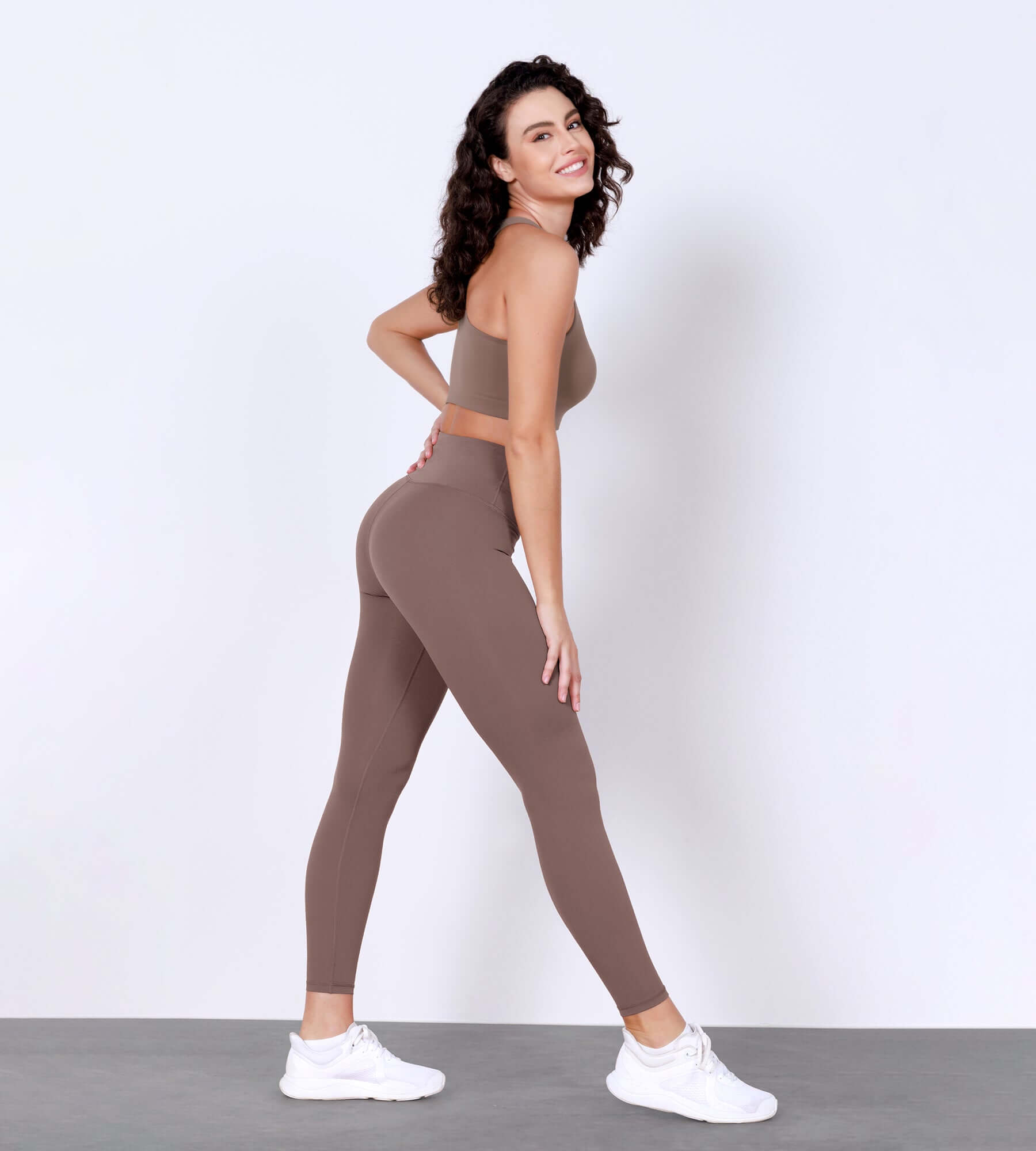 25 Body-Hugging Workout Leggings with Back Pocket - ododos