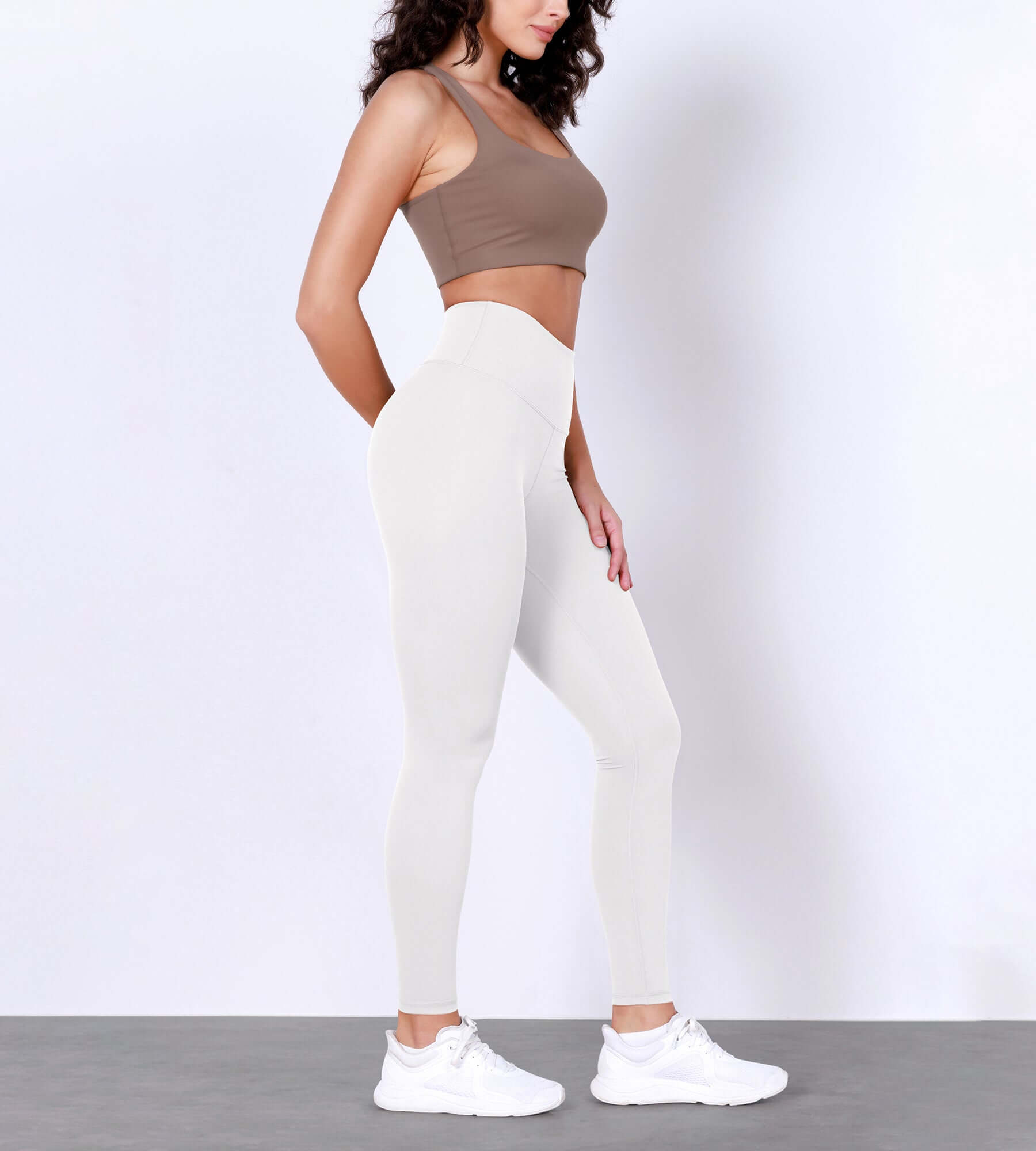 28 Odlex Body-Hugging Workout Leggings with Back Pocket White - ododos
