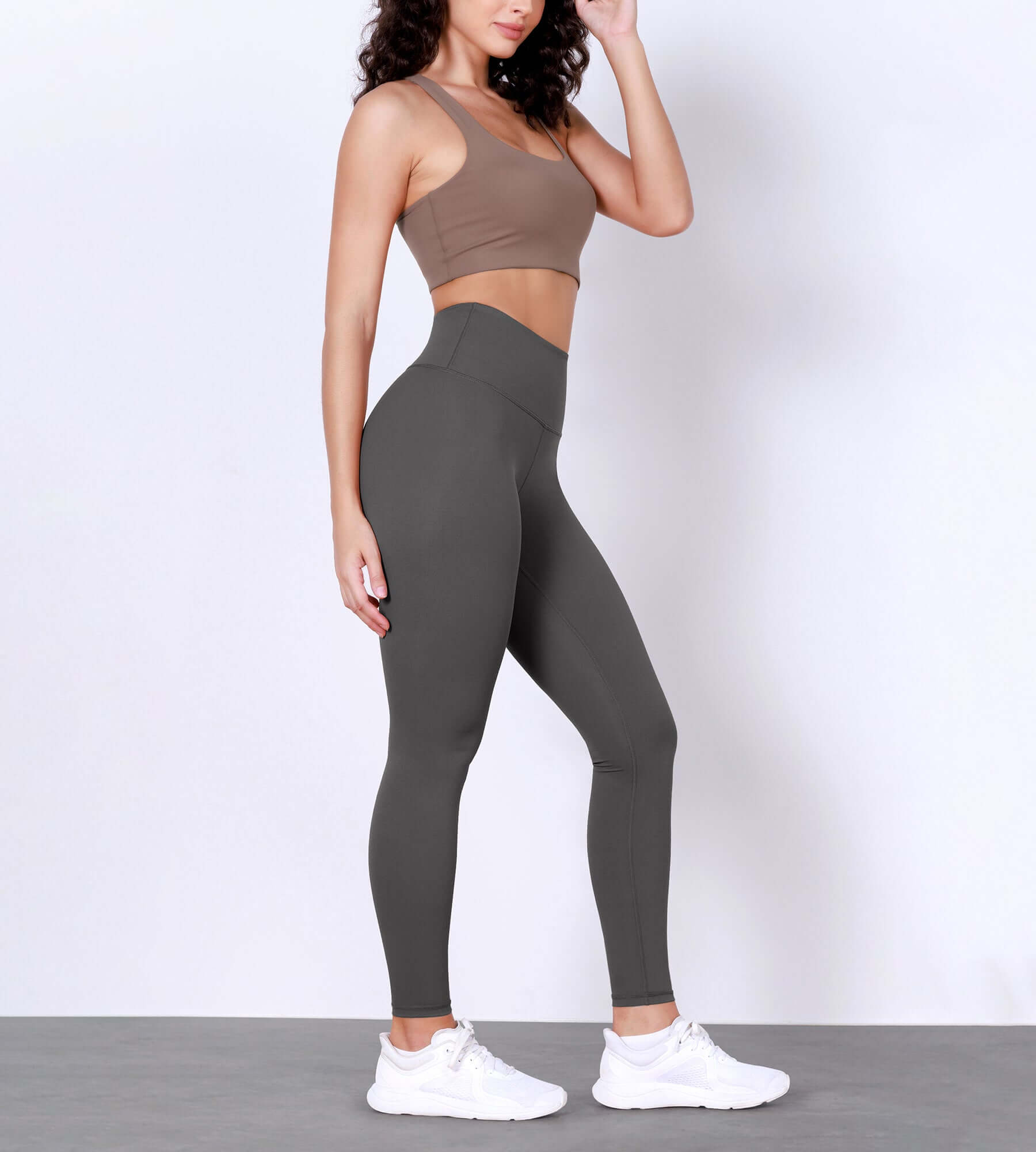 28 Odlex Body-Hugging Workout Leggings with Back Pocket - ododos
