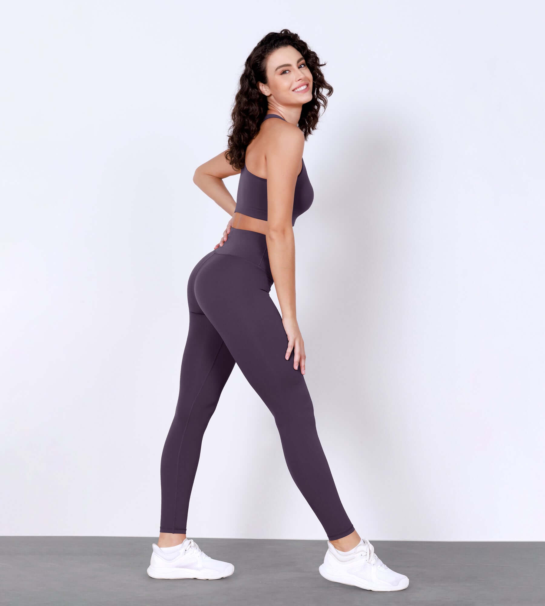 28 Odlex Body-Hugging Workout Leggings with Back Pocket - ododos
