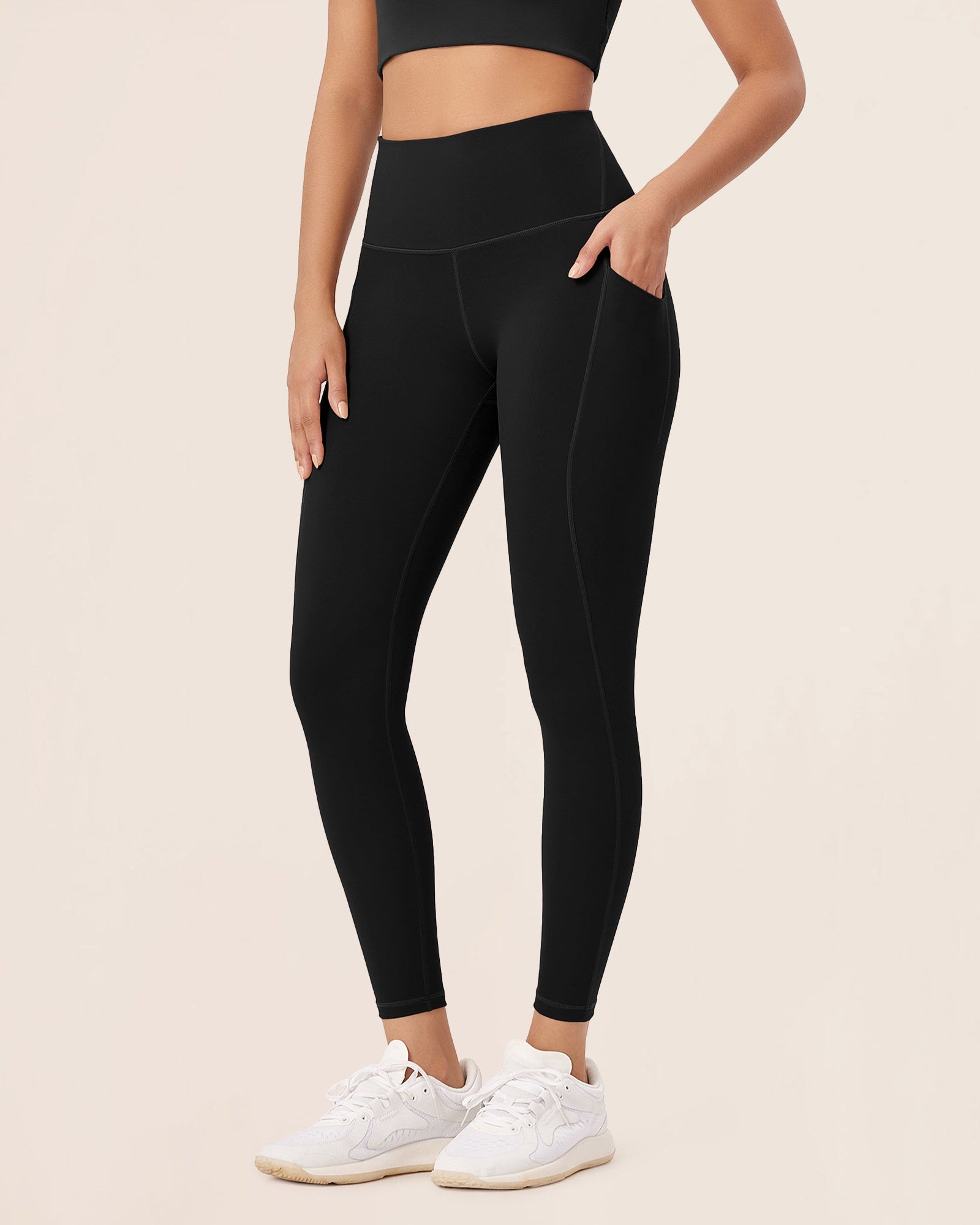 25�High Waist Workout Leggings with Pockets Black - ododos