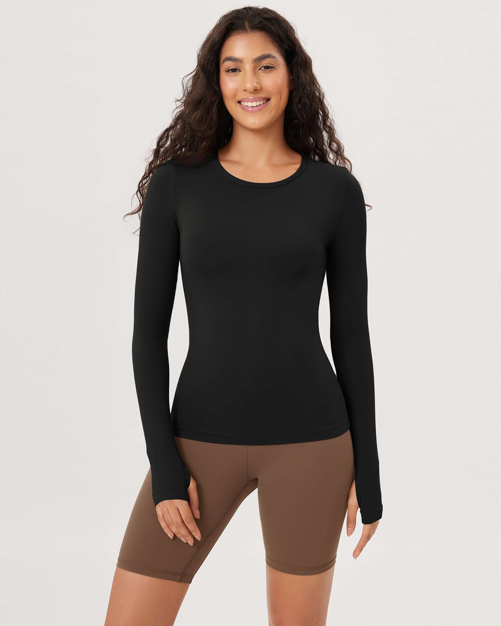 Cloud Feeling Crew Neck Yoga Tee Workout Shirts with Thumb Hole Black - ododos