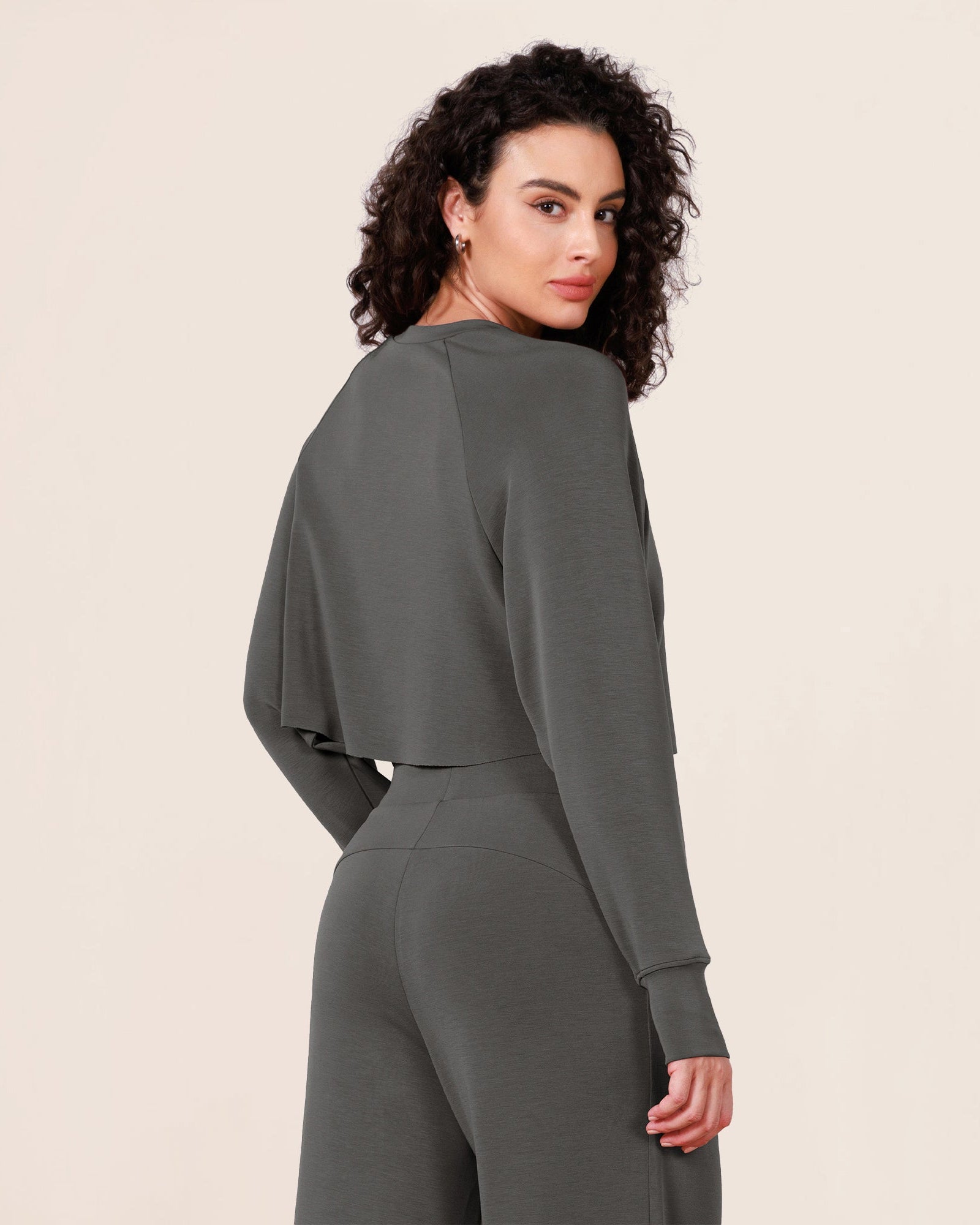 Modal Soft Long Sleeve Cropped Sweatshirts with Thumb Hole - ododos