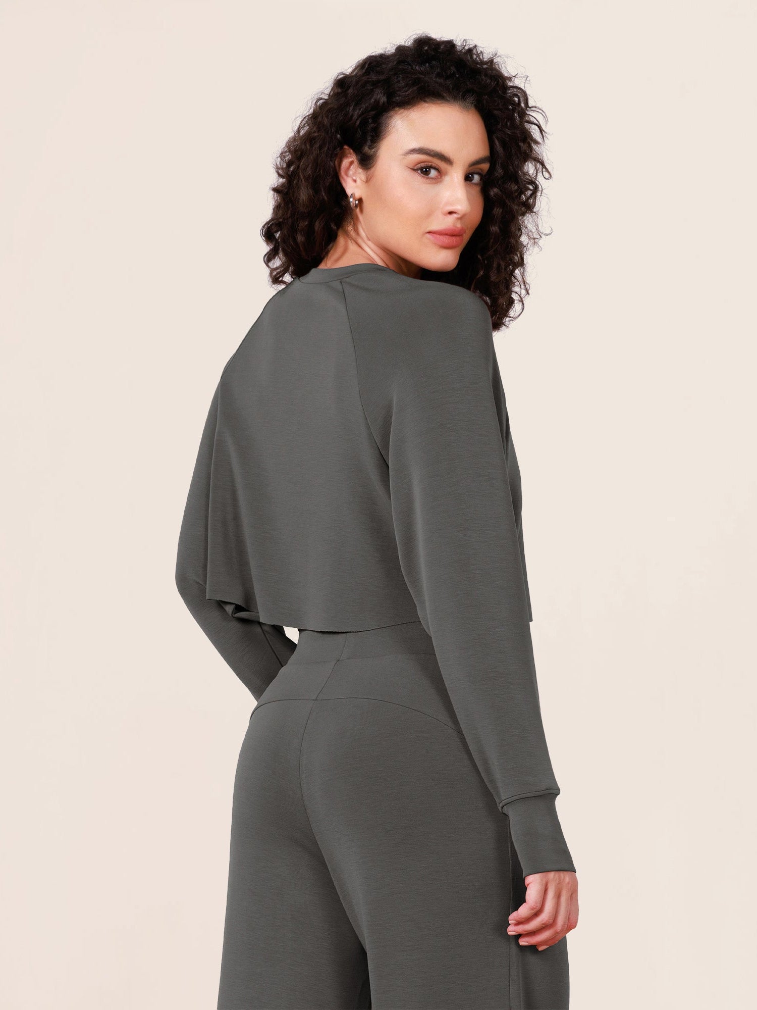 Modal Soft Long Sleeve Cropped Sweatshirts with Thumb Hole - ododos