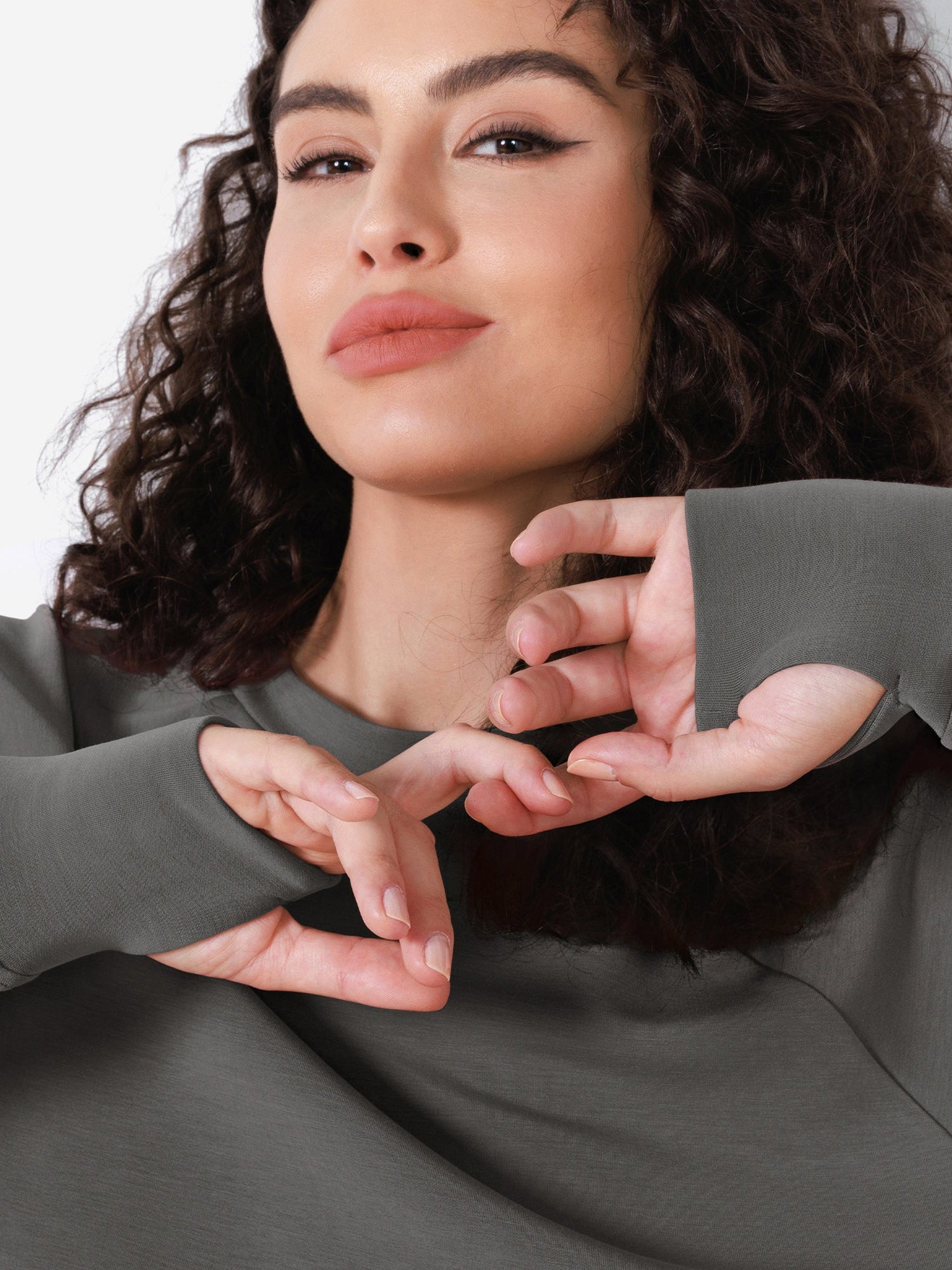 Modal Soft Long Sleeve Cropped Sweatshirts with Thumb Hole - ododos