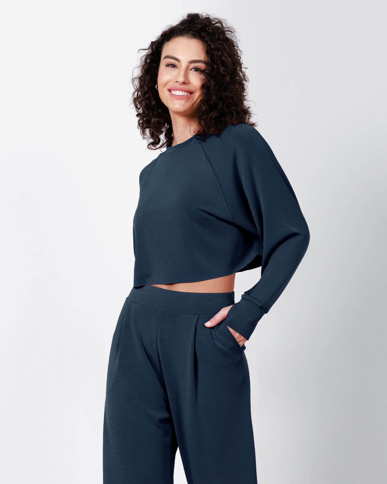 Modal Soft Long Sleeve Cropped Sweatshirts with Thumb Hole - ododos