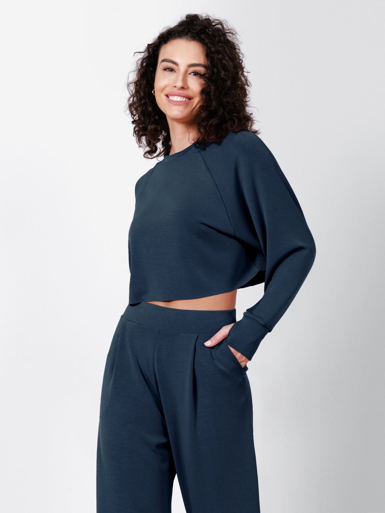 Modal Soft Long Sleeve Cropped Sweatshirts with Thumb Hole - ododos