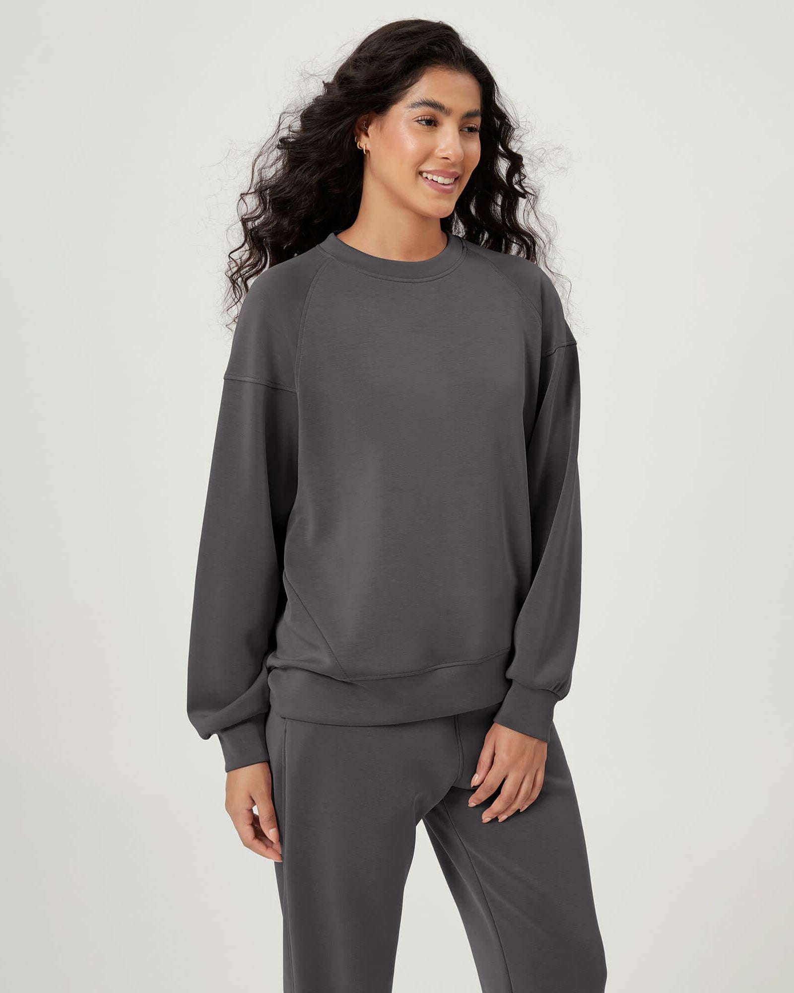 Modal Soft Oversized Raglan Crew Neck Relaxed Sweatshirts Pullover - ododos