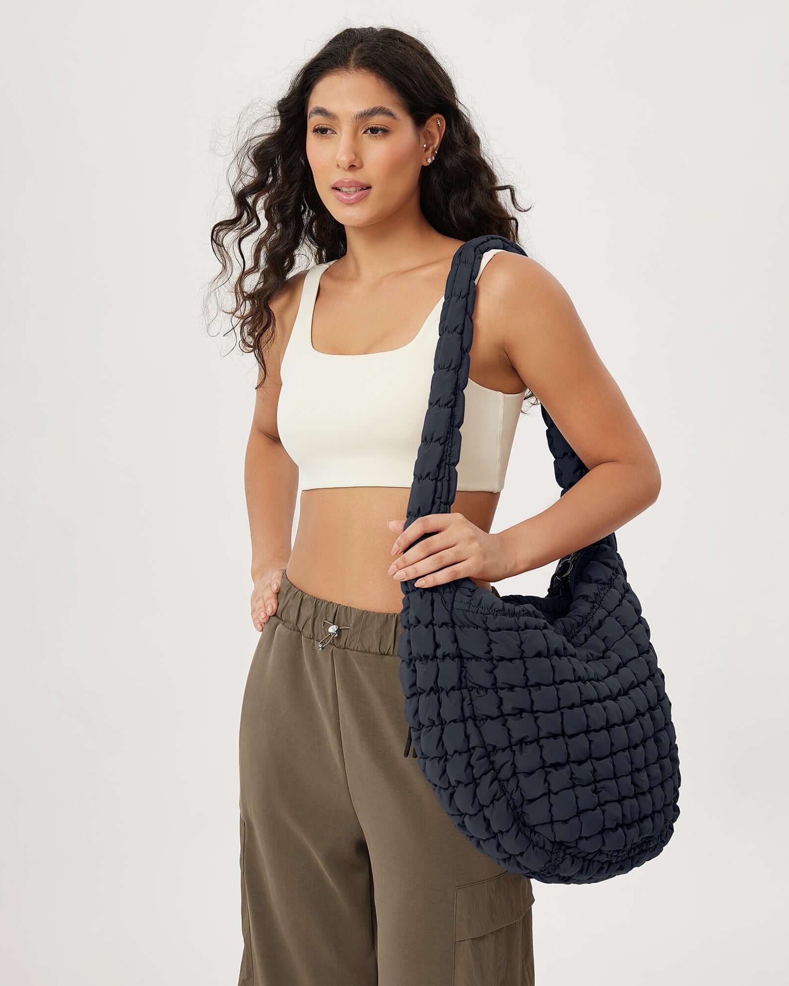 22L Quilted Carryall Crossbody Padding Bag - ododos