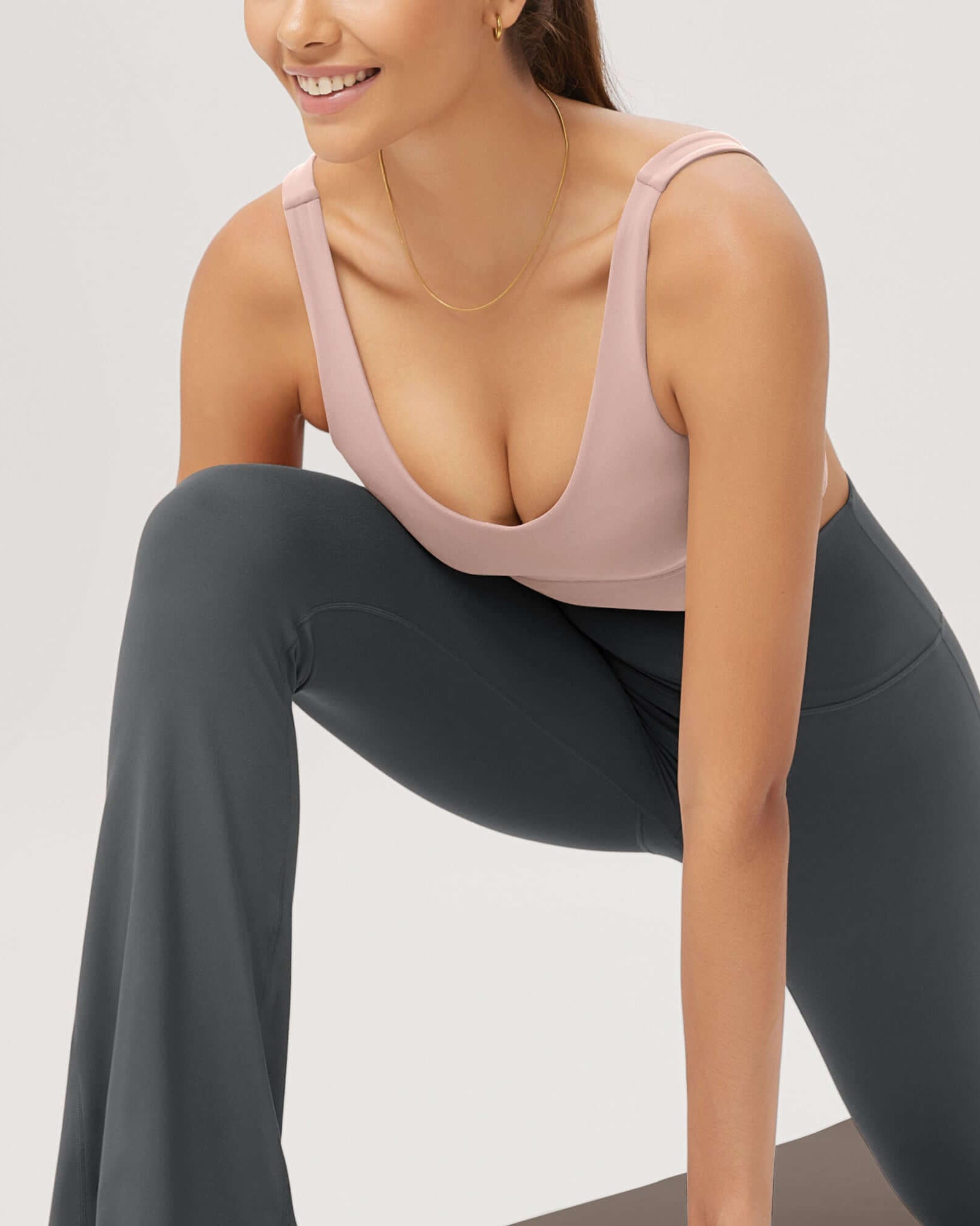 Cloud Feeling V Neck Padded Sports Bra - ododos