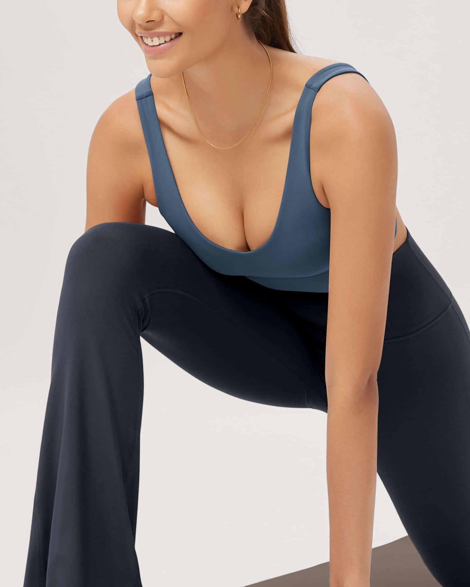 Cloud Feeling V Neck Padded Sports Bra - ododos