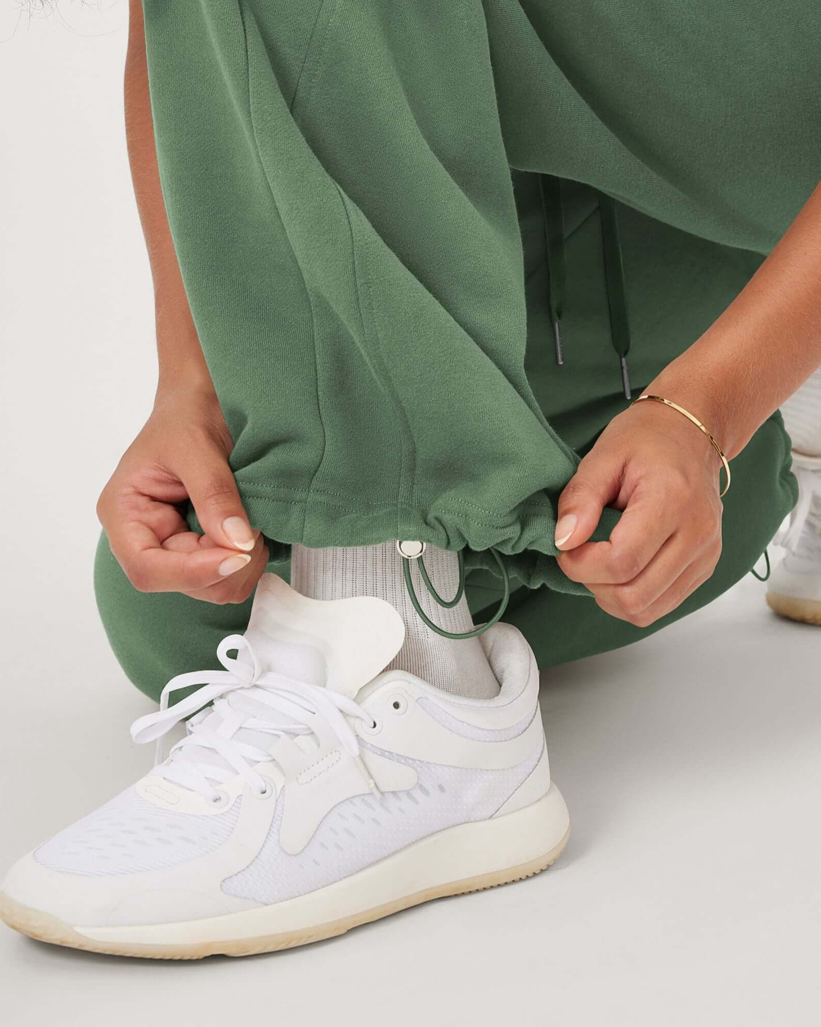 Fleece Lined Mid-Rise Relaxed Pull-On Jogger Pant with Pockets - ododos