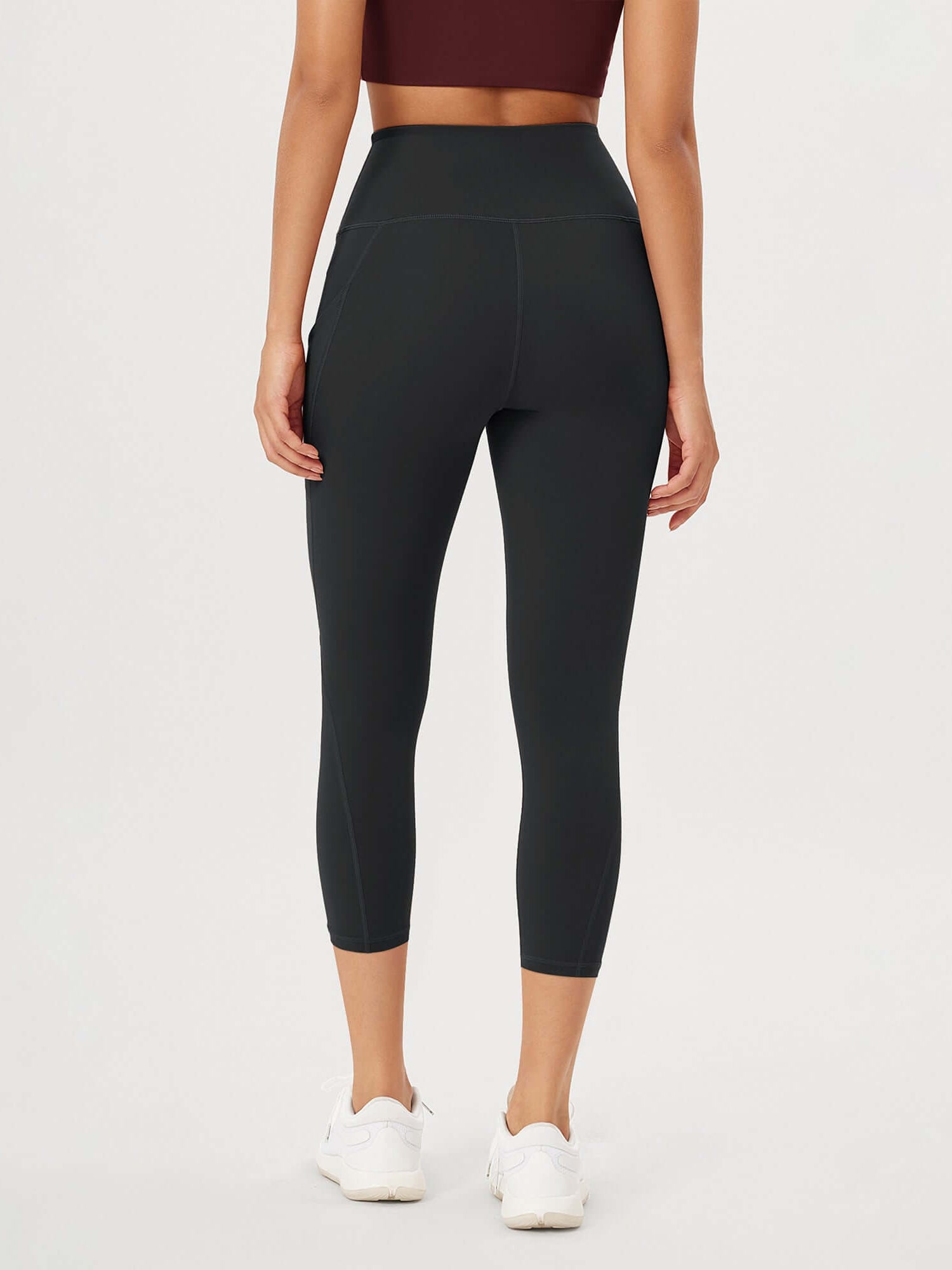 23�High Waisted Tummy Control Through Athletic Yoga Leggings with Pockets - ododos