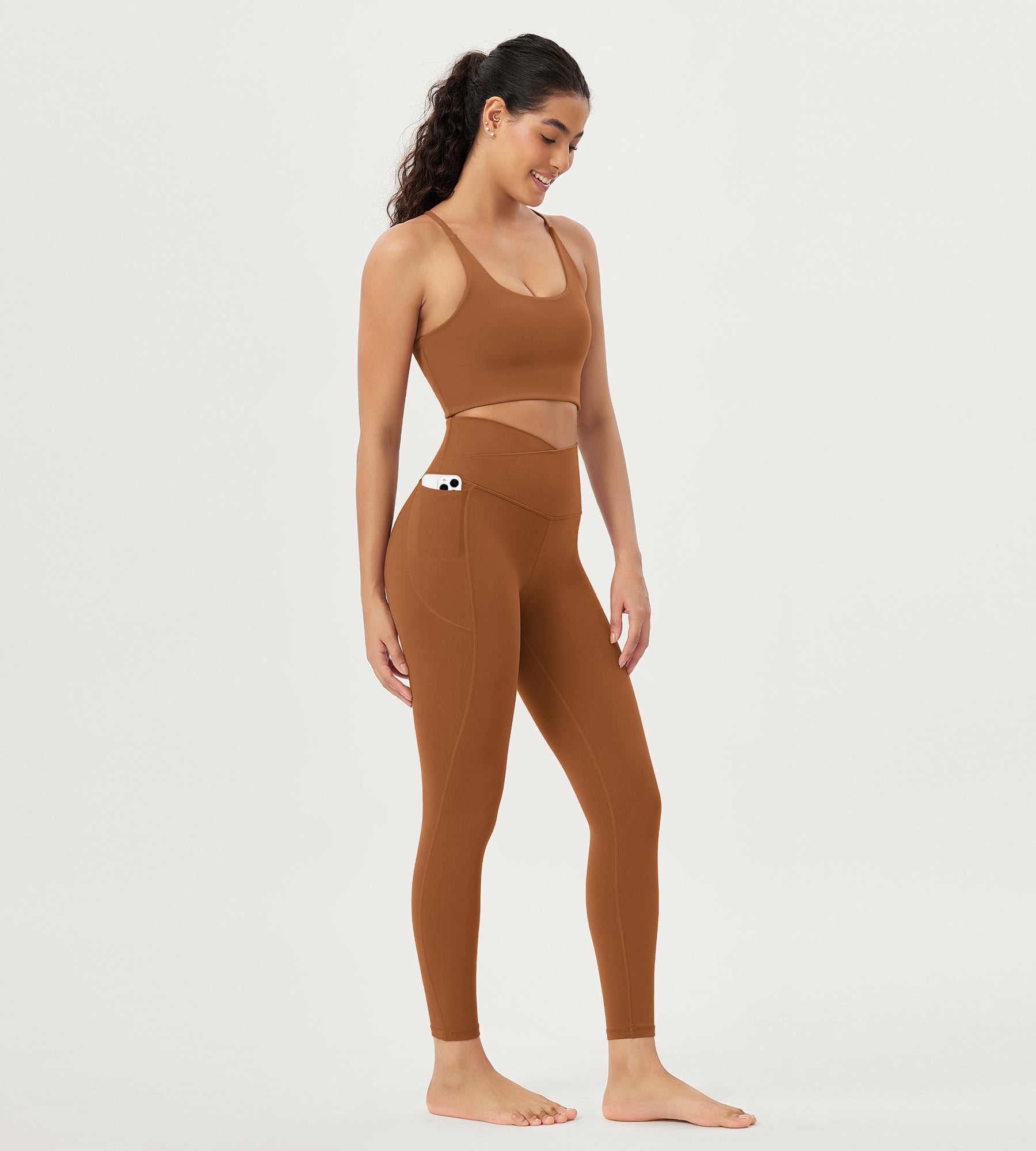 25" Crossover 7/8 V High Wasit Lounge Leggings with Pockets Caramel - ododos