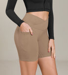 Cloud Feeling Cross Waist Yoga Shorts with Pockets - ododos