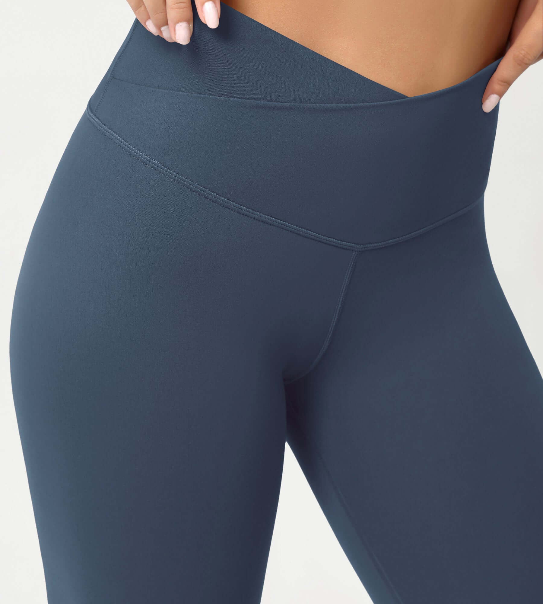 Cloud Feeling 8 Crossover Yoga Shorts - ododos