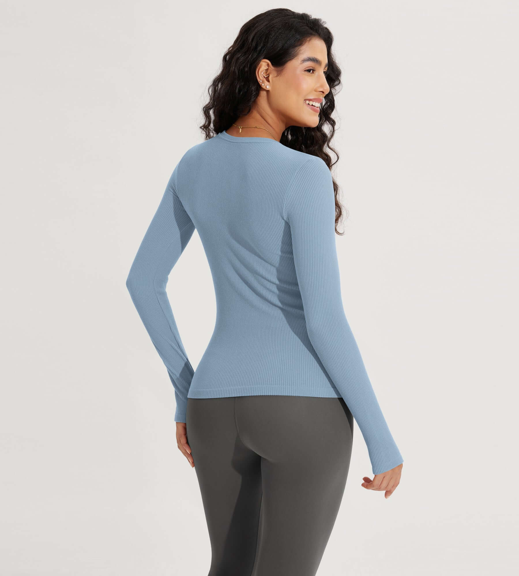 Seamless Long Sleeve Workout Yoga Shirts with Thumb Hole - ododos