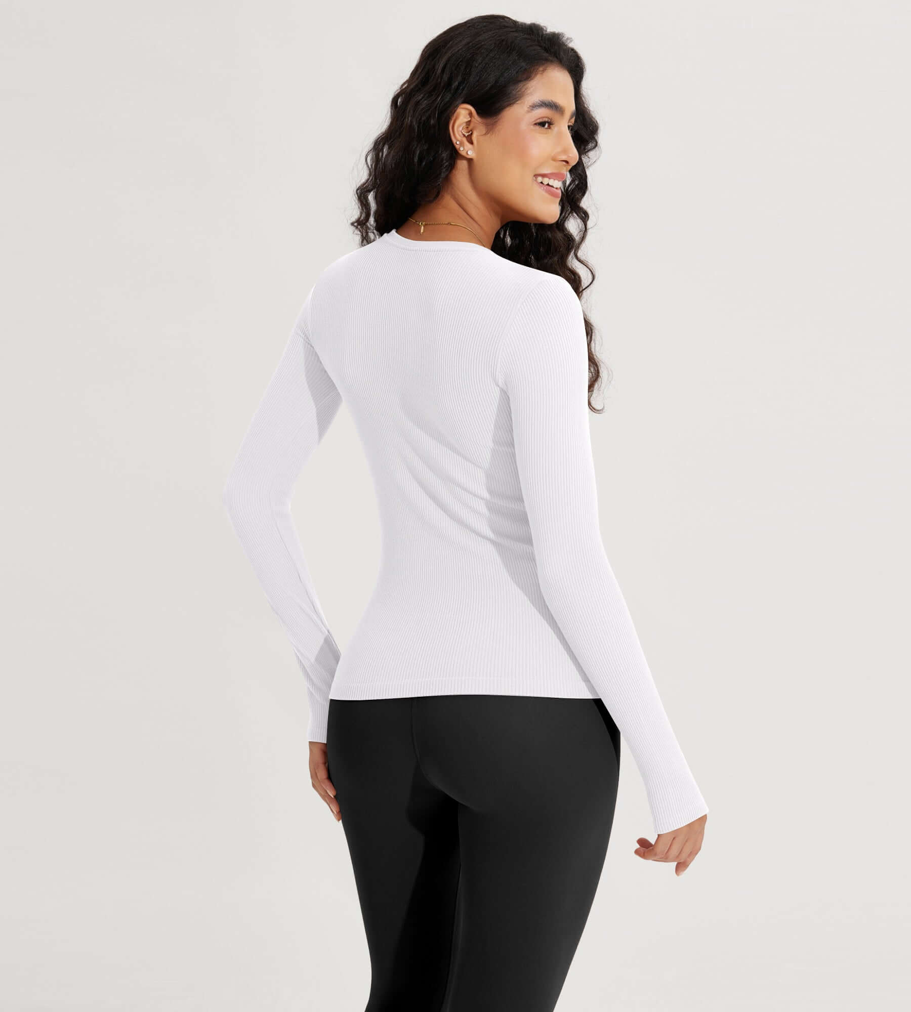 Seamless Long Sleeve Workout Yoga Shirts with Thumb Hole - ododos