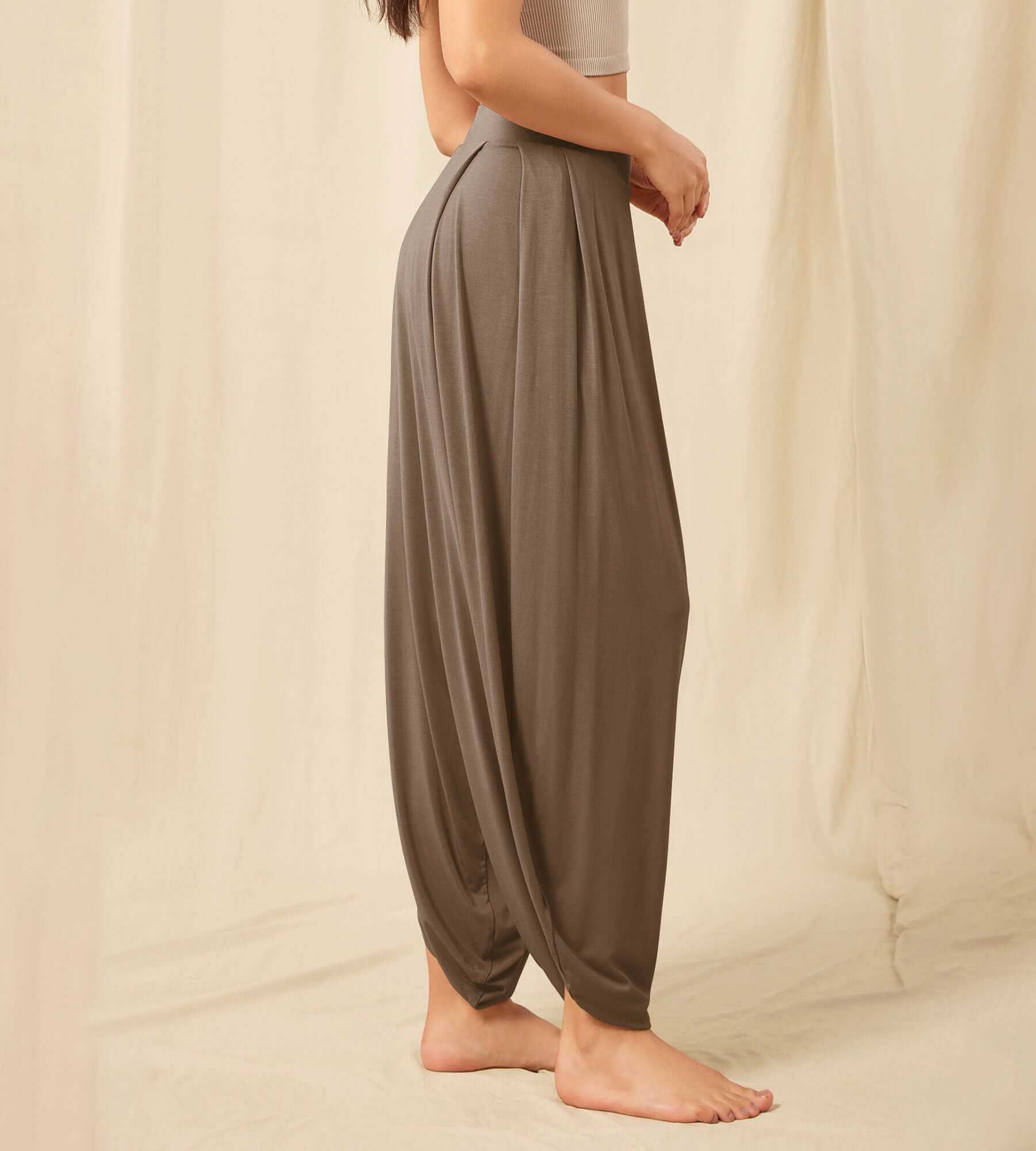 Women's Wide Leg Loose Draped Harem Pants with Pockets - ododos