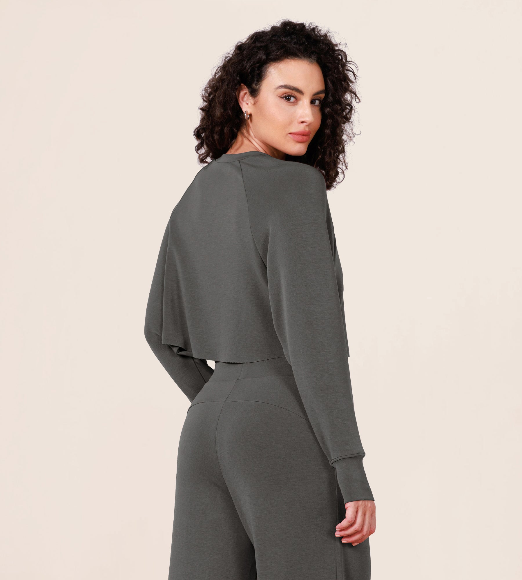 Modal Soft Long Sleeve Cropped Sweatshirts with Thumb Hole - ododos